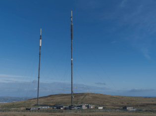antenna picture for radio broadcast